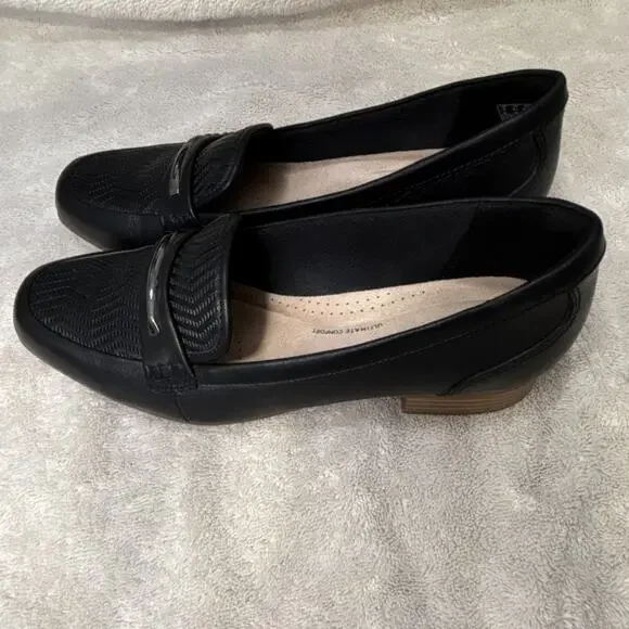 Clarks Women's Juliet Aster Slip On Loafer Flats. Sz 8.5 - Picture 2 of 5